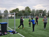 Laatste training S.K.N.W.K. JO11-1JM (partijtje tegen de ouders) van maandag 27 mei 2024 (54/137)